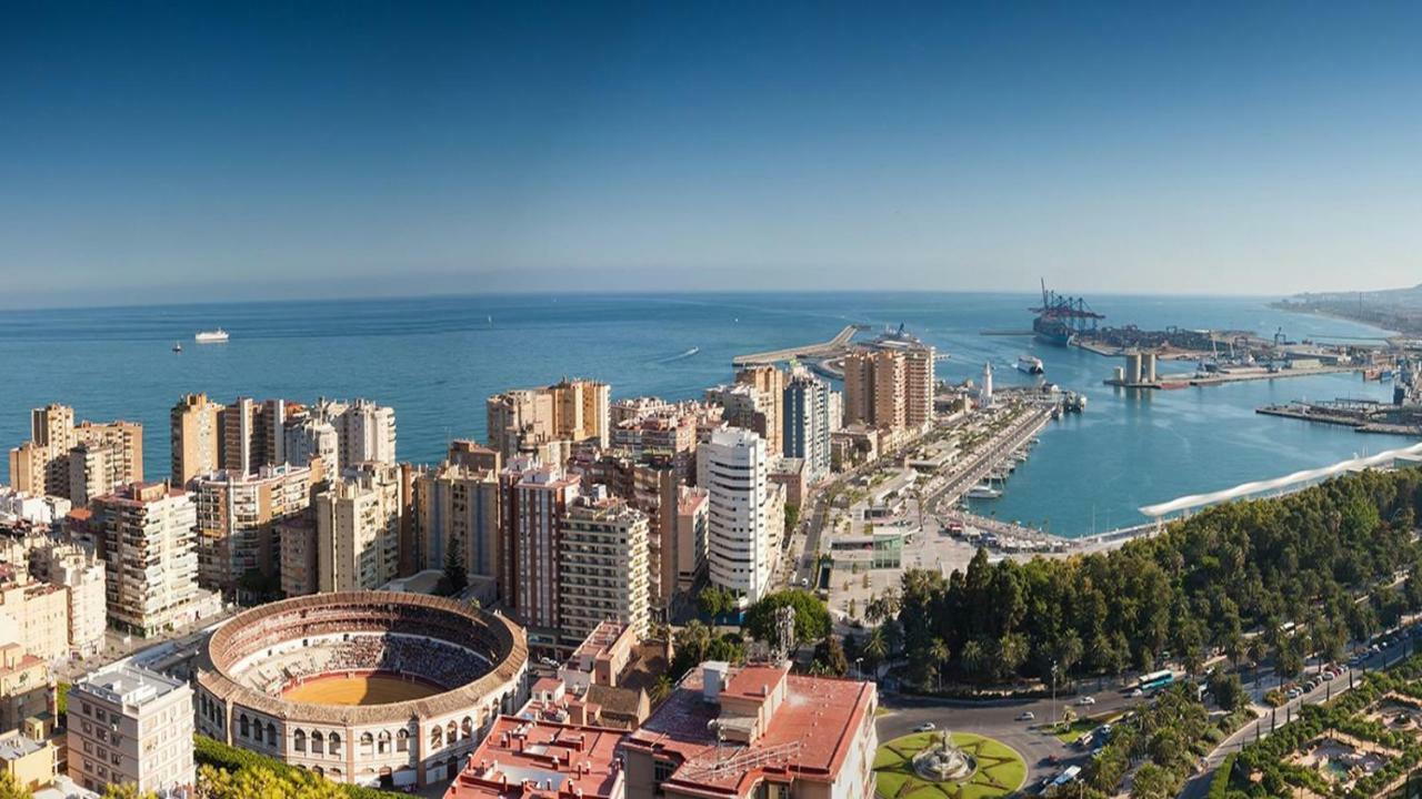 Acogedor apartamento en el centro histórico de Málaga - Mitjana Appartamento Esterno foto