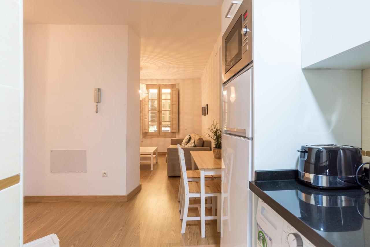 Acogedor apartamento en el centro histórico de Málaga - Mitjana Appartamento Esterno foto