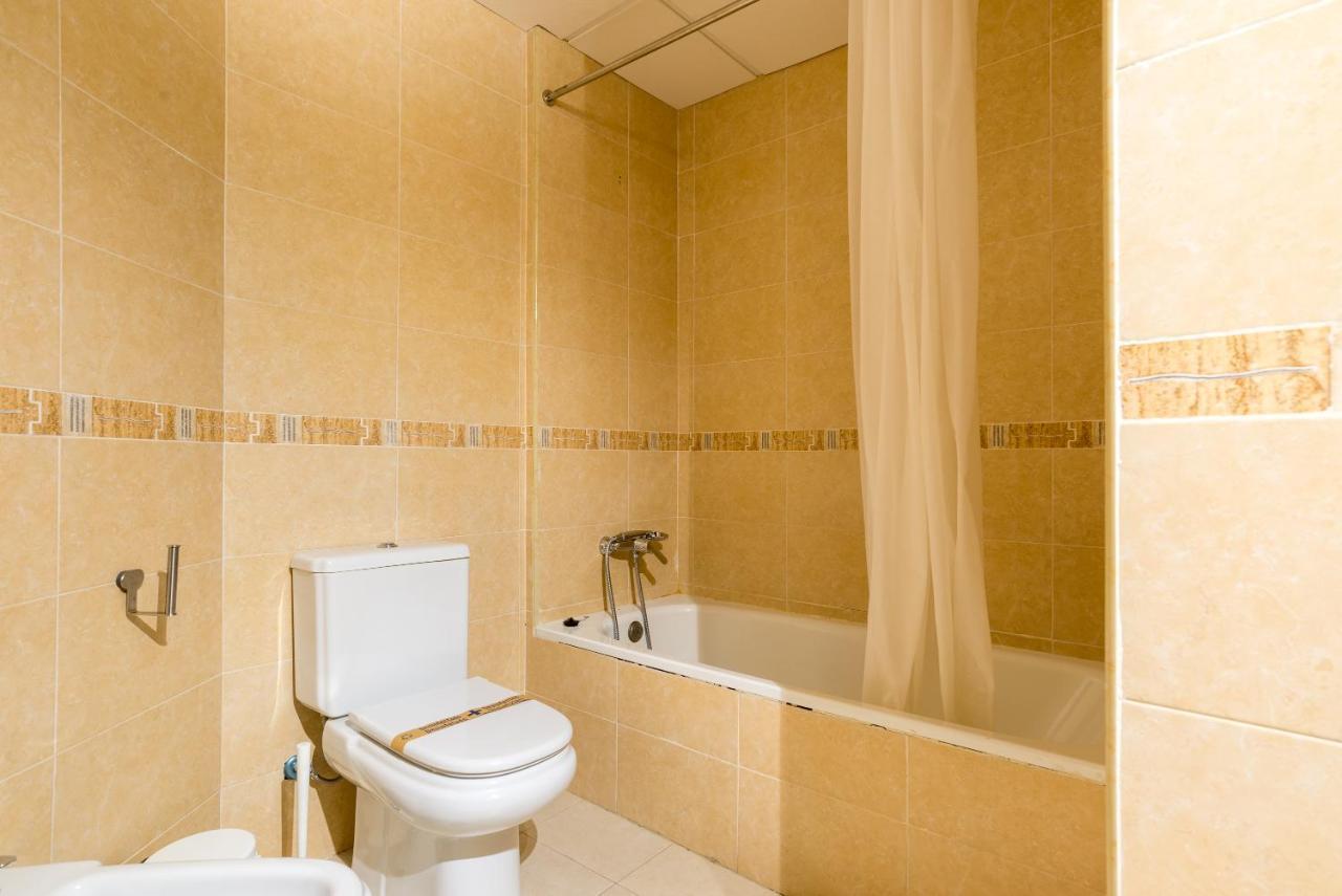 Acogedor apartamento en el centro histórico de Málaga - Mitjana Appartamento Esterno foto