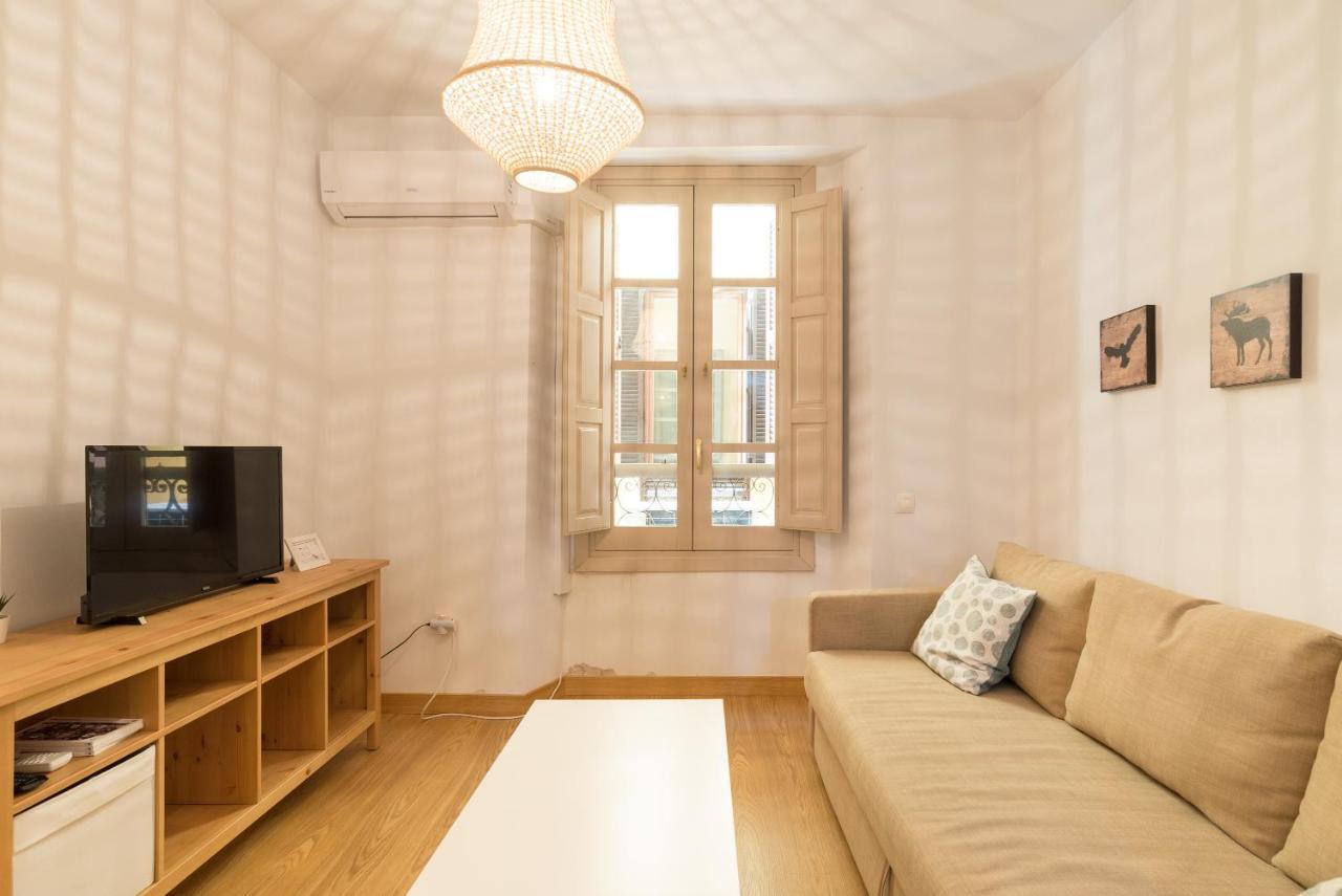Acogedor apartamento en el centro histórico de Málaga - Mitjana Appartamento Esterno foto