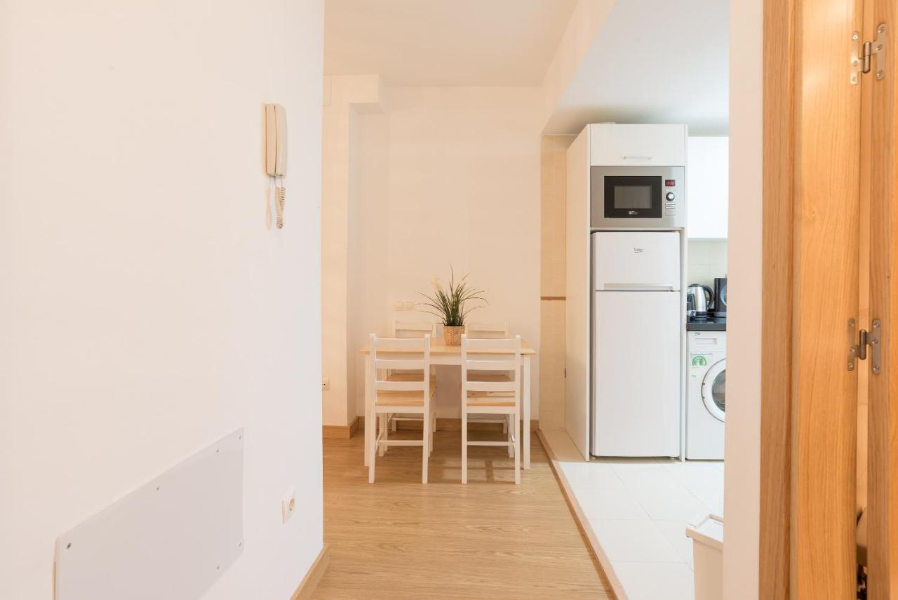 Acogedor apartamento en el centro histórico de Málaga - Mitjana Appartamento Esterno foto